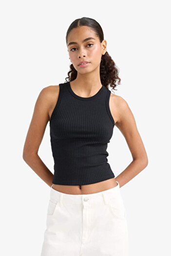 DeFacto Siyah Slim Fit Dar Kesim Halter Yaka Basic Düz Fitilli Kaşkorse Atlet A8859AX24AU