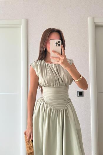 FMN Collection drapat fustă clopot evazată talie design cu mâneci scurte talie strânsă rochie midi echivalentă cu Pinterest
