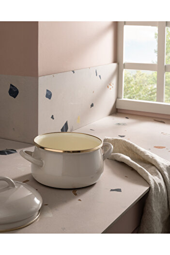 Madame Coco Montferry Pot - Beige - 16 cm