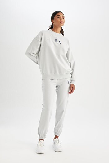DeFacto Defactofit Jogger Sweatpants Nba Los Angeles Lakers Oversize Wide Fit with Pockets Standard Size C8105A