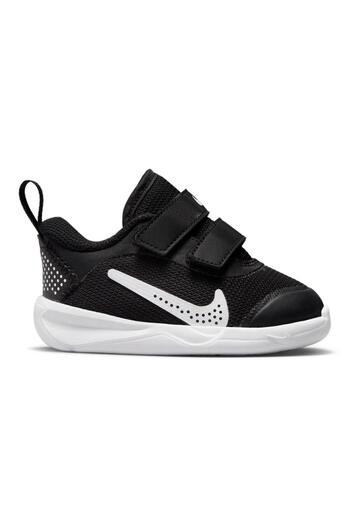 Nike Omni Multi-Court Hook-and-Loop Closure Shoes - Black & White