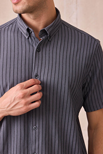Pietra Paul Men's Slim Fit Slim Fit Short Sleeve Breathable Knitted Texture Striped Summer Shirt