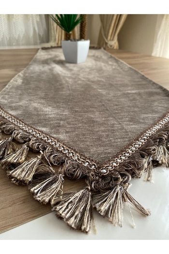 MYHOMEGOBLEN Shonen Tassel Detailed Runner