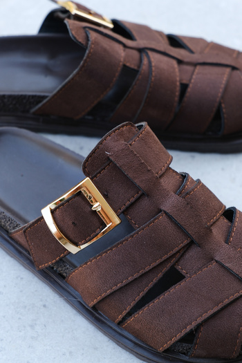 Munshoes Joy Suede Belt Buckle Women's Slippers