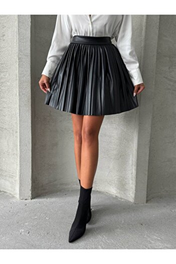 Bleu Petite High Waist Faux Leather Pleated Skirt