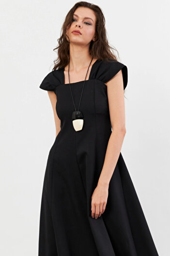 Cool & Sexy Women's Black Square Neck Flared Dress Nh102