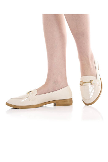 R&B Beige WoMen's's Croc Textured Loafers