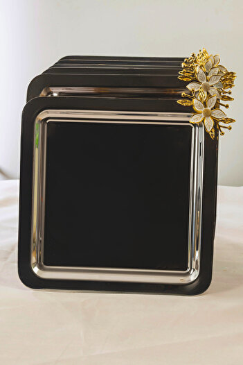 Yaren Style 6'lı Kare Paslanmaz Çelik Tepsi Seti 21x21 cm – Gold Papatya Figürlü Kahve & Çay Sunum Tepsisi