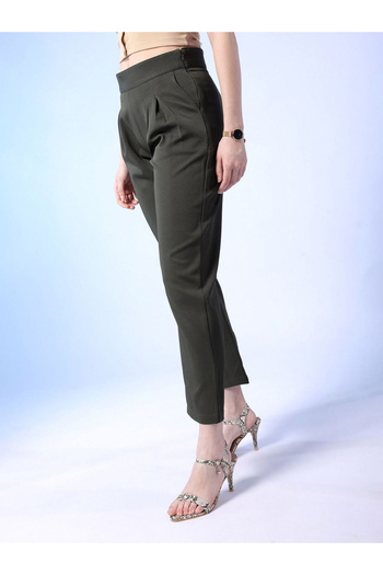 Freehand By Styli Women Dark Green Slim Fit Crop Pants