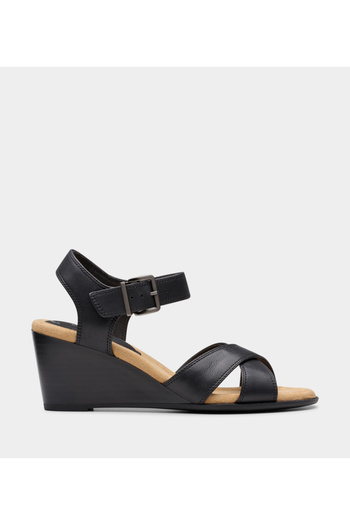 CLARKS Black Women's Emmalae Iris Sandals
