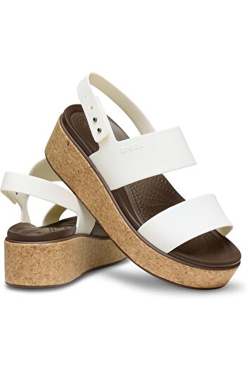 Crocs Γυναικεία σανδάλια Brooklyn Cork Low Wedge Cream