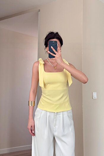 Eka Women's Yellow Blouse 1041-2999