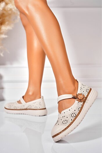 Joana Women's casual shoes Beige made of ecological leather Dearia2