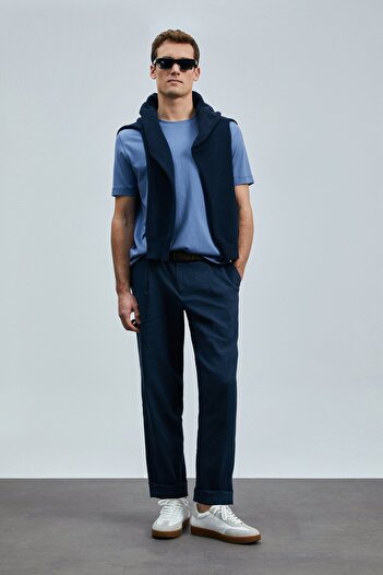 Lufian Bran Modern Graphic T- Shirt 111020262
