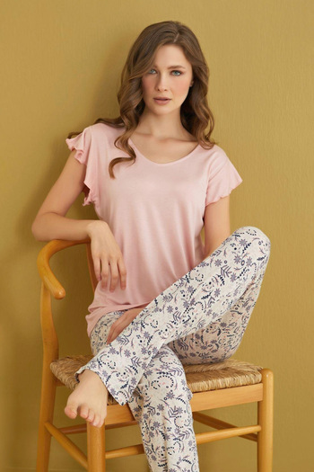 Fulla Moda Leaf Pattern Wide Collar Pajama Set