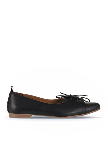 Bueno Shoes Черни дамски мокасини от кожа 01wr3114