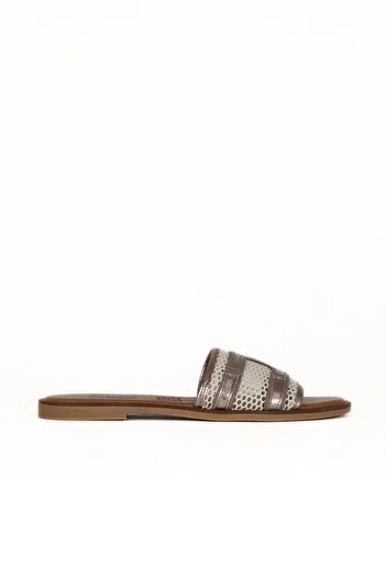 Bueno Shoes Gray Shiny Leather Women's Flat Slippers 01We3600