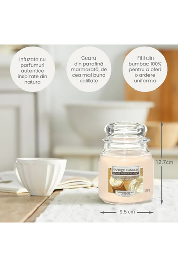 Yankee Candle Scented Candle Medium Jar, Vanilla Frosting, 340gr