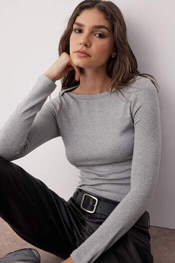 Trendyol Collection Gray Melange Boat Neck Body Fitting Stretchy Knitted Blouse Twoaw26Bz00072