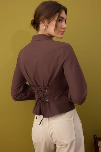Trendyol Collection Καφέ κορσέ με λεπτομέρεια που εφαρμόζεται στη μέση πουκάμισο TWOAW26GO00055
