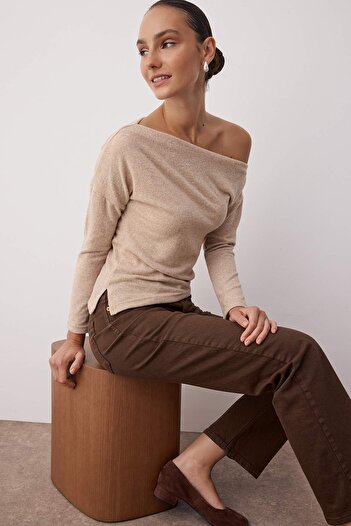 Trendyol Collection Beige Asymmetric Neckline Open Shoulder Regular/Normal Fit Soft Knitted Blouse Twoaw26Bz00032