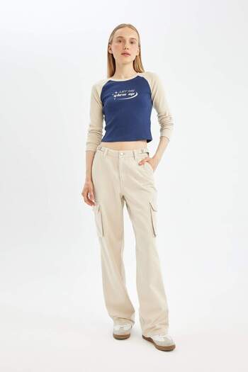 DeFacto Coool tailliertes, langärmliges, geripptes Camisole-T-Shirt mit Rundhalsausschnitt 3113062