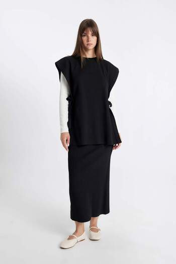 DeFacto Regular Fit Crew Neck Basic Plain Side Tie Knitwear Sweater Y1323Az24Au
