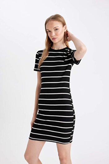 DeFacto Coool Bodycon Vücudu Saran Bisiklet Yaka Çizgili Fitilli Kaşkorse Kısa Kollu Mini Elbise D5987AXNS
