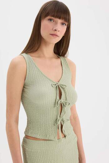 DeFacto Slim Fit Slim Fit V Neck Wrap Tie Front Sleeveless Blouse D3568Ax24Au