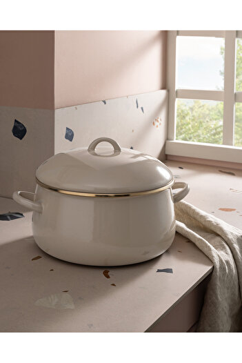 Madame Coco Montferry Pot - Beige - 24 cm