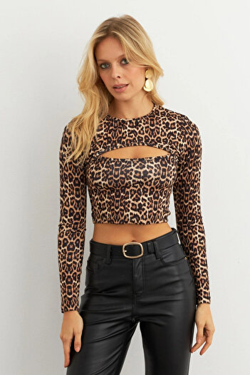 Cool & Sexy Dámská velbloudí leopardí halenka s černým oknem Xl10058