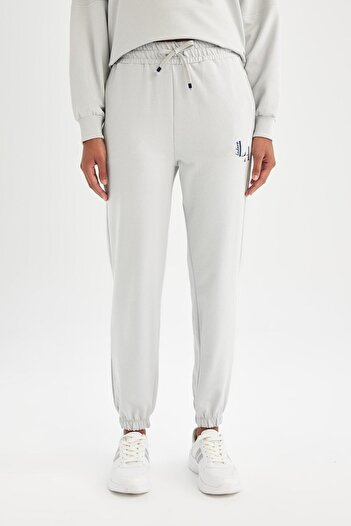 DeFacto DeFactoFit Jogger Eşofman Altı NBA Los Angeles Lakers Oversize Geniş Kalıp Cepli Standart Boy C8105A