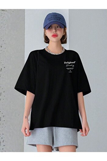CLAYES Delighted T-shirt - Μαύρο εμπριμέ κοντομάνικο μπλουζάκι με λαιμόκοψη