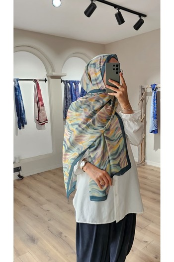 Merwiss Wave Patterned Organic Fabric Shawl