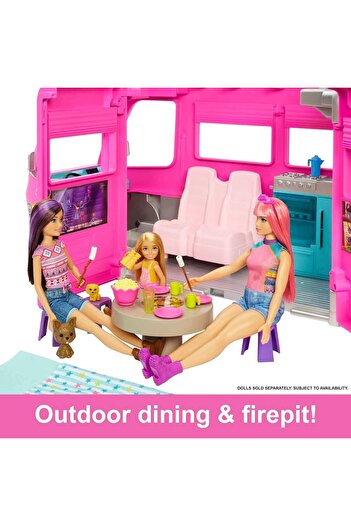 mattel مجموعة لعب سيارة باربي دريم كامبر، 60 قطعة، ارتفاع 2.5 قدم، مع عجلات دوارة، HCD46