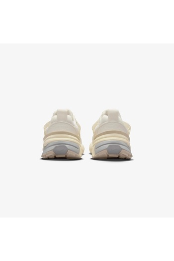 Nike Dámské krémové sportovní boty V2K Run-HQ1512-110-SPORTXOUTLET