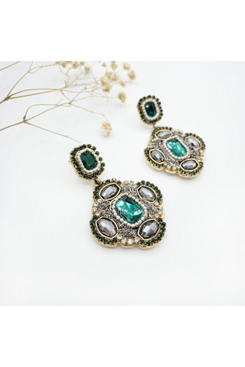 MOONGLOW ACCESSORIES Classic Charm Earrings