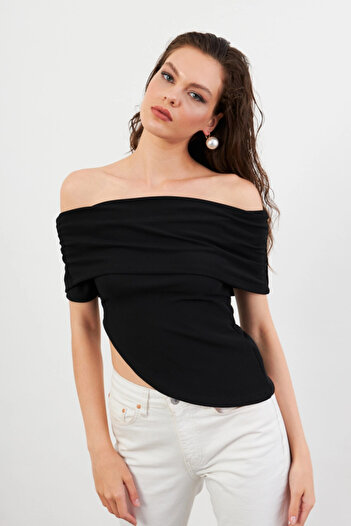 Cool & Sexy Women's Black Asymmetrical Madonna Collar Blouse Ops4251