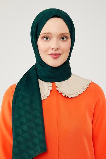 Levidor Emerald Moon Pattern Jacquard Elegance Shawl