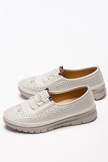 Raynok Women's 4 Point Orthopedic Anti-Sweat Anti-Slip Walking Anatomical Sole Shoes Beige