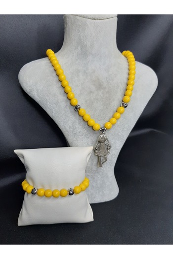 MRYart Yellow Glass Bead Jewelry Set – Necklace and Bracelet, Girl Figure Pendant, Handmade