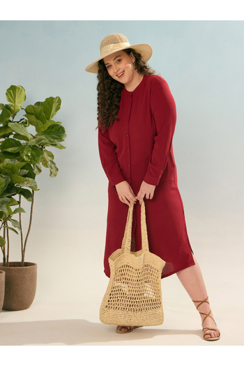 Sassafras By Styli Plus Maroon Shift Midi Dress with Front Button