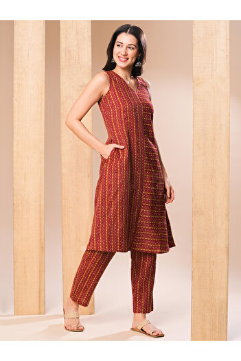 Globus By Styli All-Over Printed In Dobby A-Line Kurta with Pants Co-Ords
