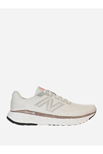 New Balance Evoz Sports Shoes