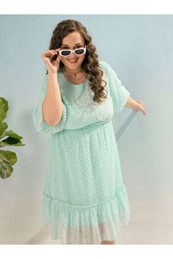 Sassafras By Styli Plus Green Dobby Skater Dress with Applique