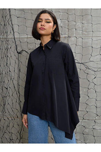 Sassafras By Styli Black Poplin Asymmetric Hem Buttoned Shirt