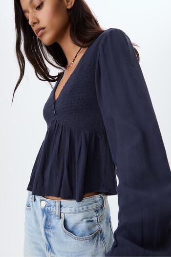 Stradivarius Loose-fitting long sleeve blouse