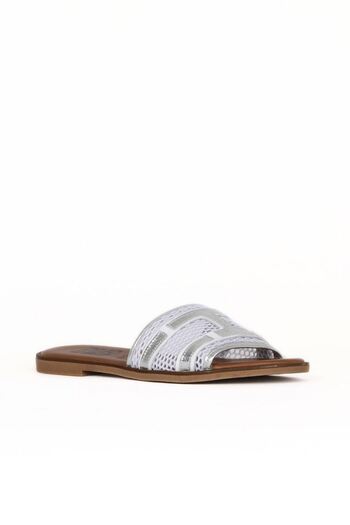 Bueno Shoes Silver Shiny Leather Women's Flat Slippers 01We3600