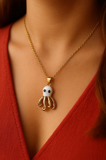 Hazard Deep Friendship Necklace