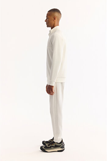 Avva Erkek Ekru Dik Yaka Fermuarlı Pamuklu Bi-Stretch Regular Fit Sweatshirt A52Y1282
